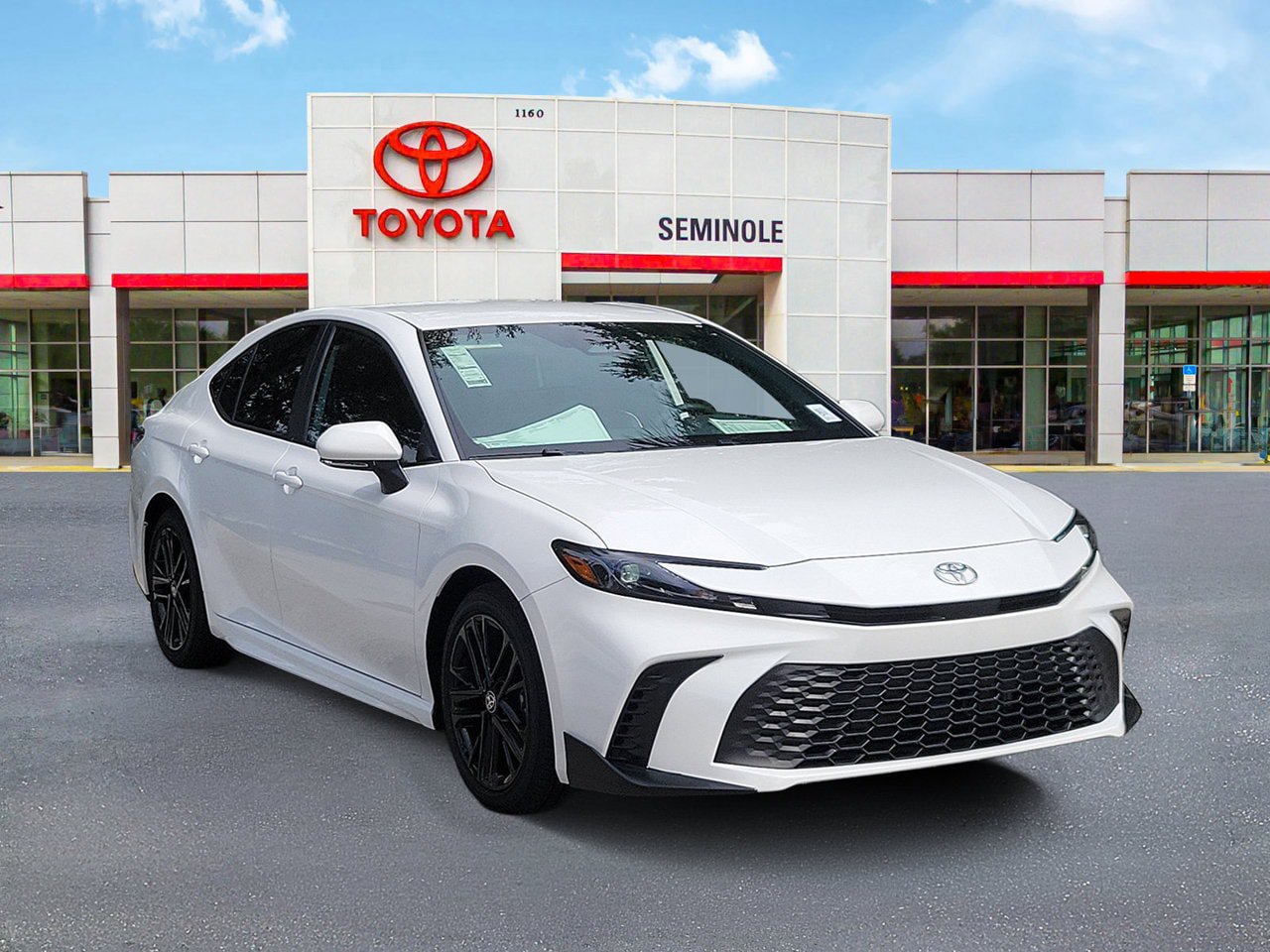 Used 2026 Toyota Camry SE w/ Convenience Package FWD image 2
