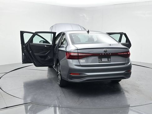 Used 2025 Volkswagen Jetta S FWD image 25