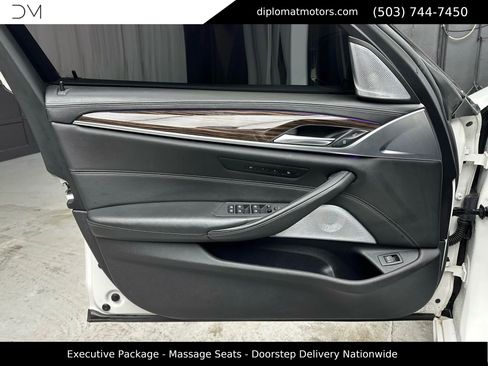 Used 2019 BMW M5 w/ Executive Package image 24