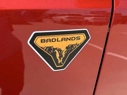 Used 2023 Ford Bronco Badlands AWD/4WD image 13