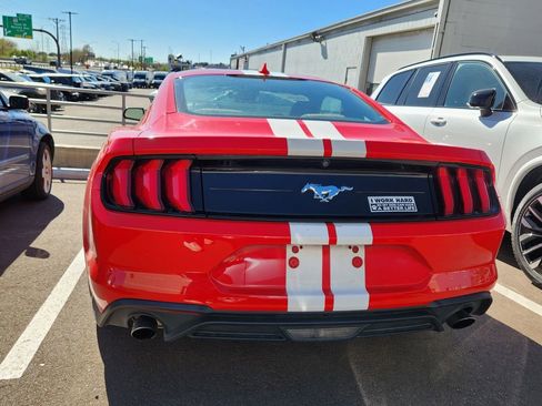 Used 2021 Ford Mustang Coupe image 8