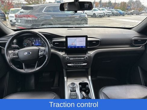 Used 2020 Ford Explorer XLT w/ Equipment Group 202A image 16