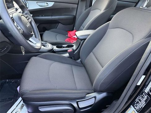 Used 2023 Kia Forte LXS image 14