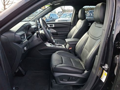 Certified 2022 Ford Explorer ST w/ Equipment Group 401A image 13