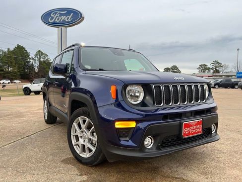 Used 2021 Jeep Renegade Latitude image 1