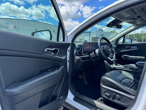 Used 2023 Kia Sportage SX FWD image 8