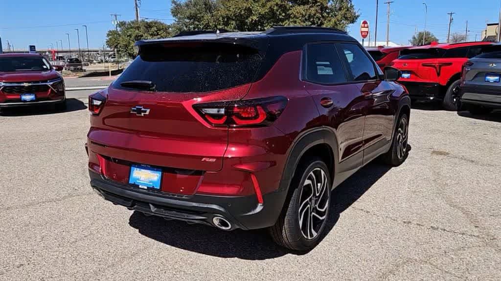 Used 2025 Chevrolet TrailBlazer RS w/ Convenience Package FWD image 7