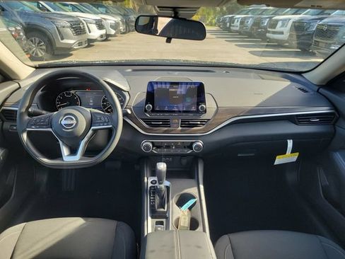 New 2026 Nissan Altima 2.5 SV AWD/4WD image 6
