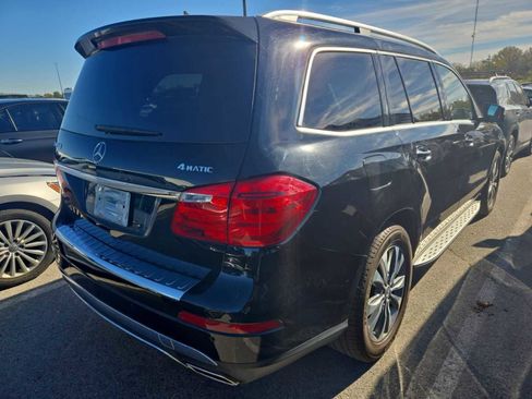 Used 2015 Mercedes-Benz GL 450 4MATIC image 4