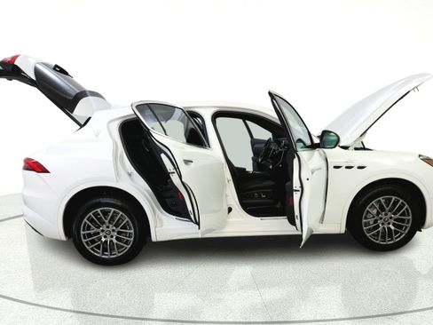 Used 2023 Maserati Grecale GT AWD/4WD image 15