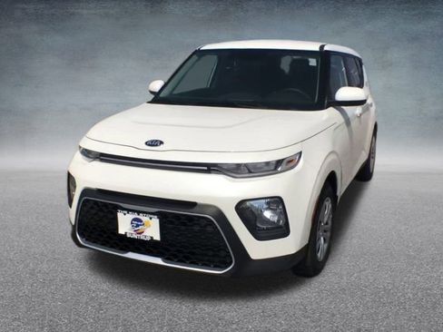 Used 2020 Kia Soul LX image 8