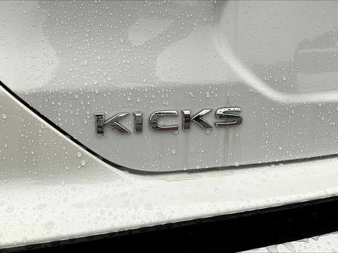 Certified 2025 Nissan Kicks Play S FWD image 8