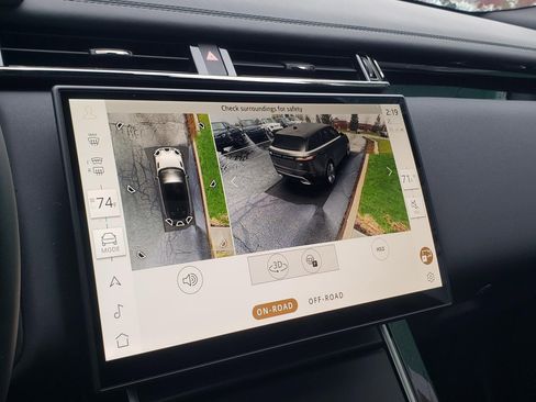 New 2026 Land Rover Range Rover Velar Dynamic SE image 26