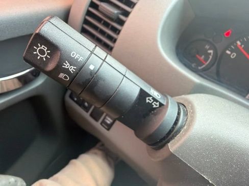 Used 2019 Nissan Frontier SV RWD image 39