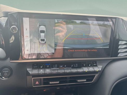 Used 2025 Toyota Camry XSE w/ Premium Plus Package image 21