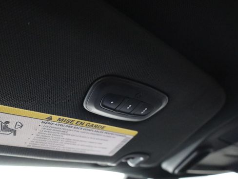 Used 2019 Chrysler Pacifica Limited w/ Advanced Safetytec Group FWD image 38