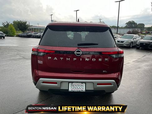 Certified 2025 Nissan Pathfinder SL FWD image 6
