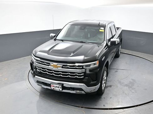 Used 2023 Chevrolet Silverado 1500 LTZ AWD/4WD image 18