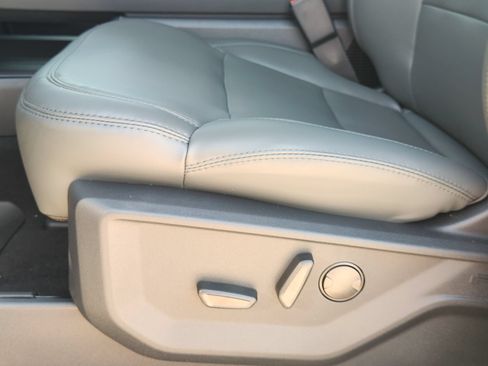 New 2027 Ford Expedition Active RWD image 21
