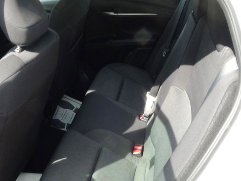 Used 2025 Toyota Camry LE image 10