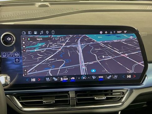 New 2026 Chevrolet Equinox EV LT image 13