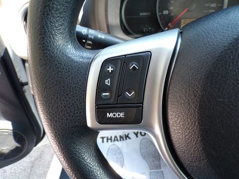 Used 2014 Toyota Yaris LE FWD image 27