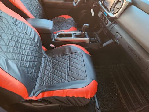 Used 2021 Toyota Tacoma SR5 image 11