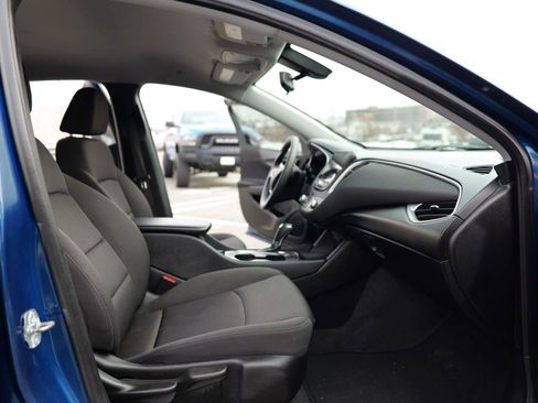 Used 2019 Chevrolet Malibu LS image 24