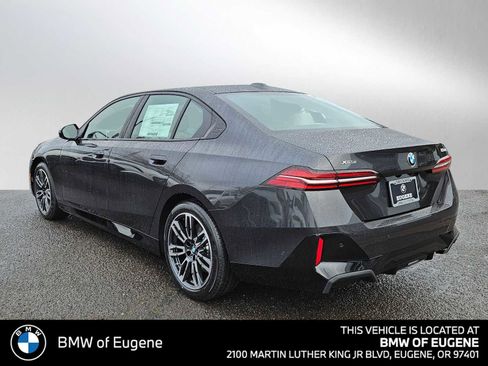 New 2026 BMW 530i xDrive w/ M Sport Package image 5