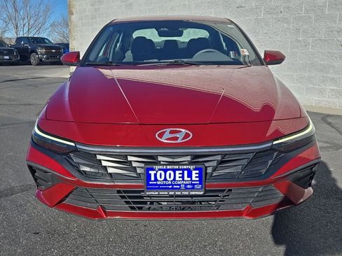 Used 2024 Hyundai Elantra SEL image 9