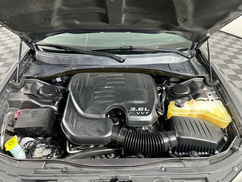 Used 2022 Chrysler 300 S RWD image 34