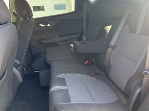 Used 2025 Chevrolet Blazer LT AWD/4WD image 40