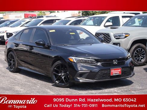 Used 2024 Honda Civic Sport image 1