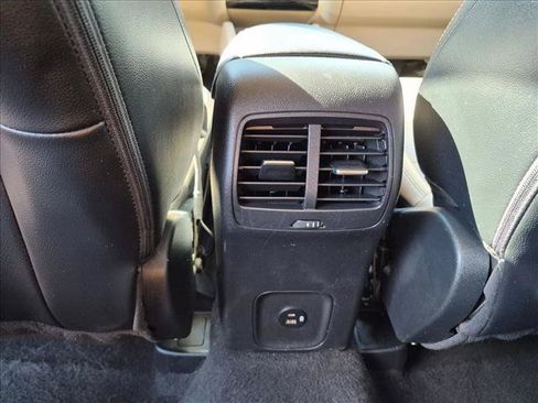 Used 2021 Ford Escape SEL AWD/4WD image 17