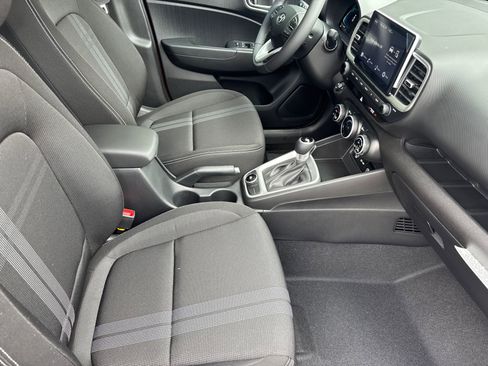 New 2025 Hyundai Venue SEL FWD image 14