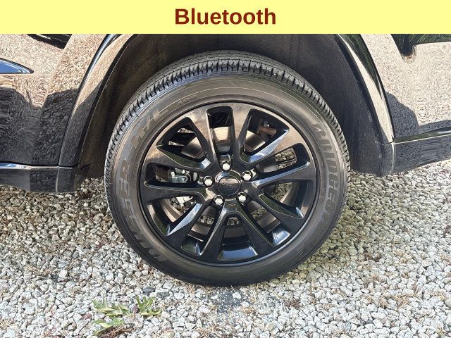 Used 2020 Jeep Grand Cherokee Altitude AWD/4WD image 9
