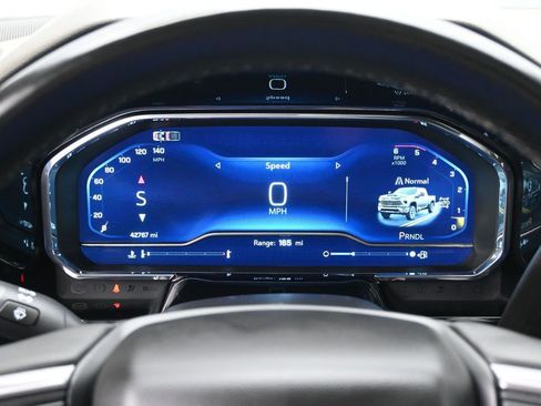 Used 2024 Chevrolet Silverado 2500 ZR2 w/ Technology Package image 13