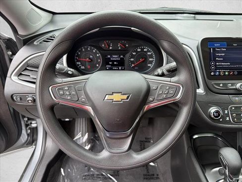 Used 2024 Chevrolet Malibu LT FWD image 14