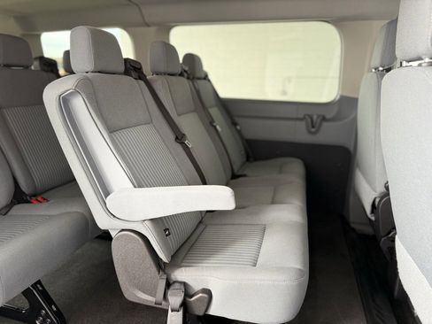 Used 2015 Ford Transit 150 XLT image 20