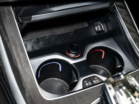 Used 2019 BMW X7 xDrive40i w/ Premium Package image 23