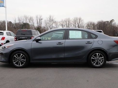 Used 2023 Kia Forte LXS image 5