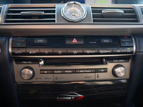 Used 2017 Lexus LS 460 AWD w/ Comfort Package image 31