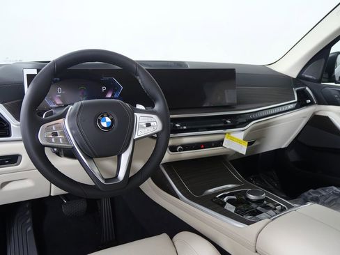 Used 2026 BMW X7 xDrive40i image 19
