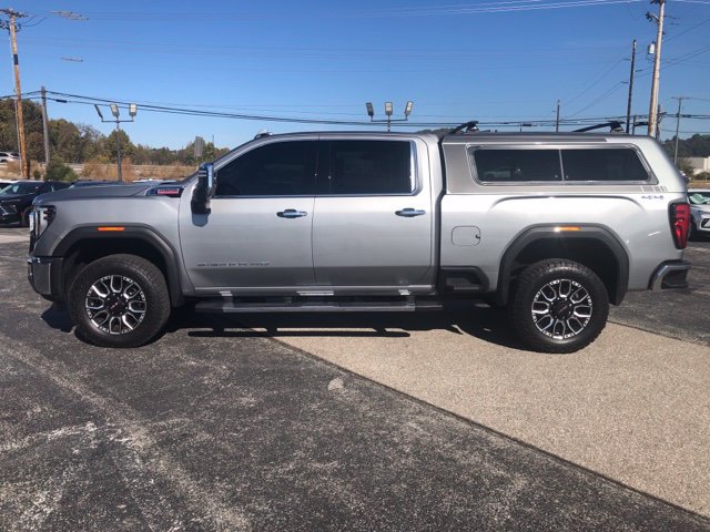 Used 2026 GMC Sierra 2500 SLT w/ SLT Premium Package AWD/4WD image 4