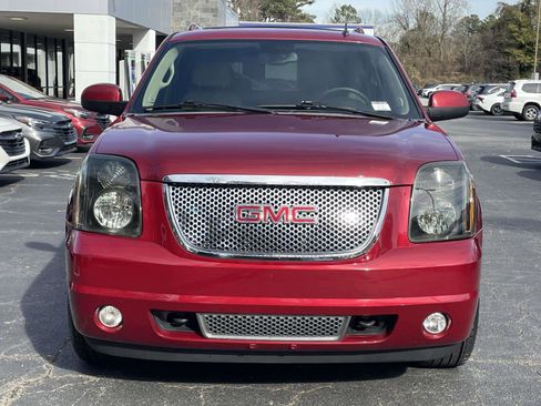 Used 2013 GMC Yukon XL Denali image 8