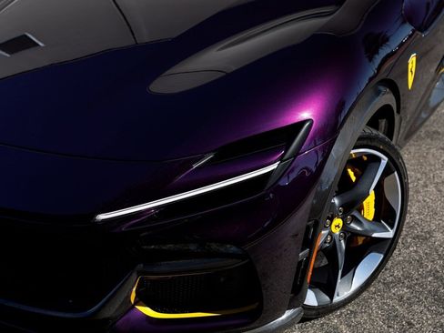 Used 2024 Ferrari Purosangue image 10