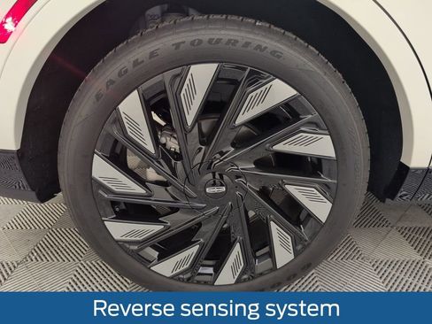 Used 2024 Lincoln Nautilus Reserve w/ Equipment Group 203A image 20