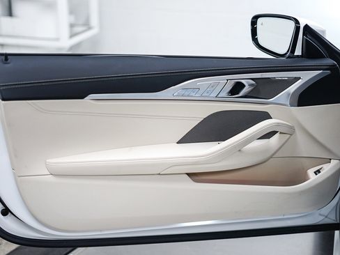 Used 2025 BMW 840i 840i w/ M Sport Professional Package image 19