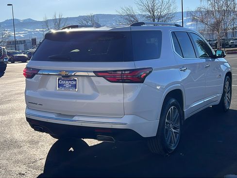 Certified 2023 Chevrolet Traverse High Country w/ LPO, Floor Liner Package image 5