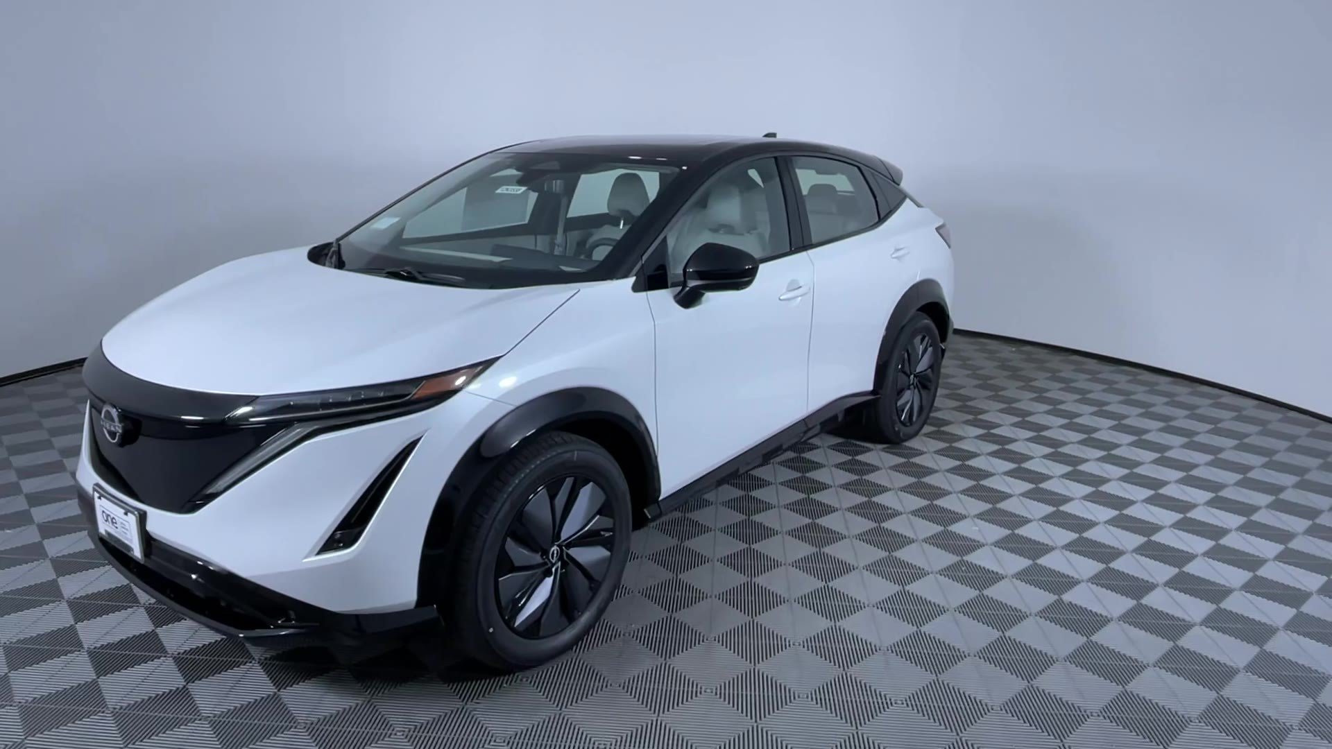 Certified 2023 Nissan Ariya AWD image 3